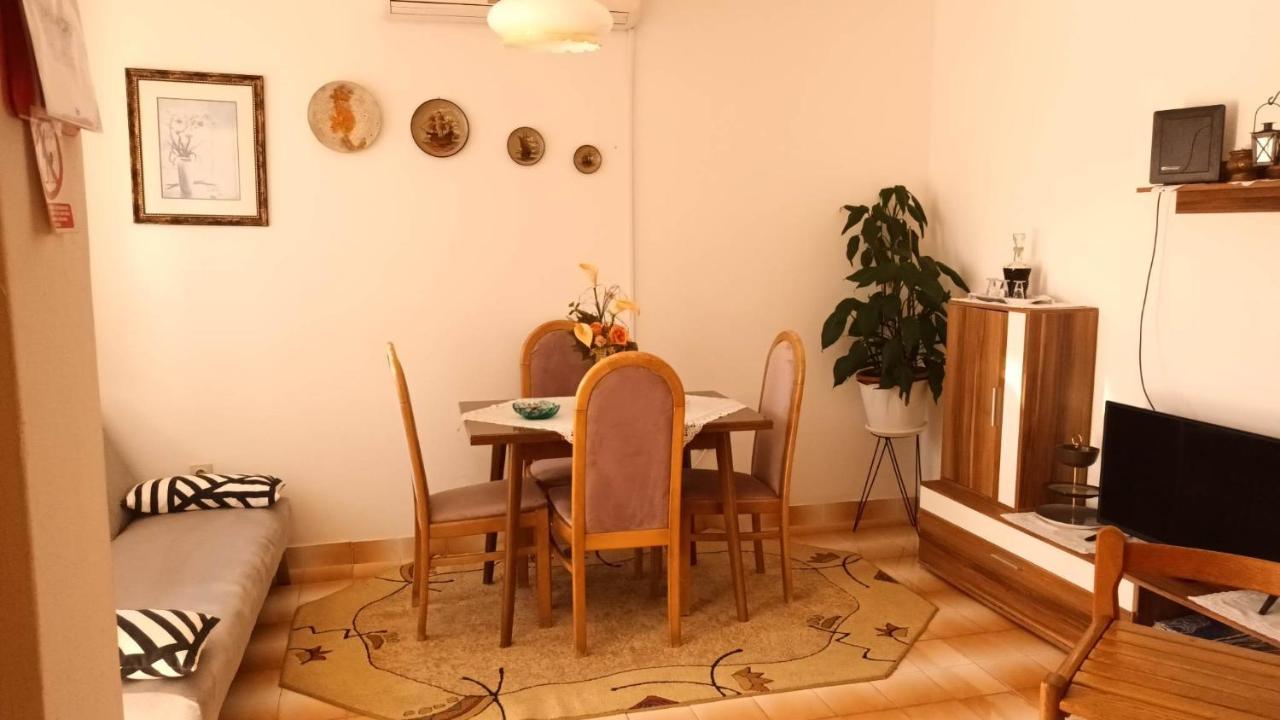 apartmani DIMIĆ Supetar Bagian luar foto