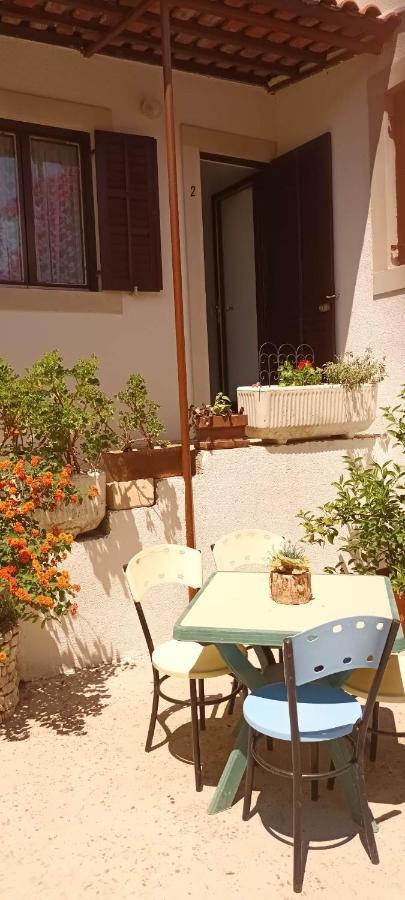 apartmani DIMIĆ Supetar Bagian luar foto