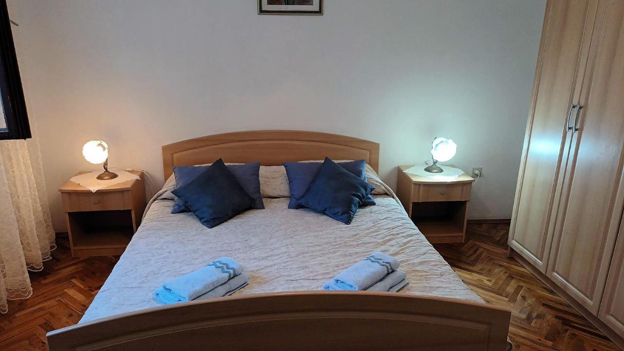 apartmani DIMIĆ Supetar Bagian luar foto