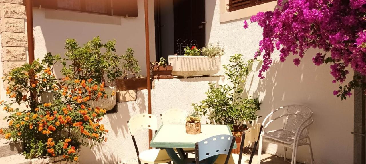 apartmani DIMIĆ Supetar Bagian luar foto