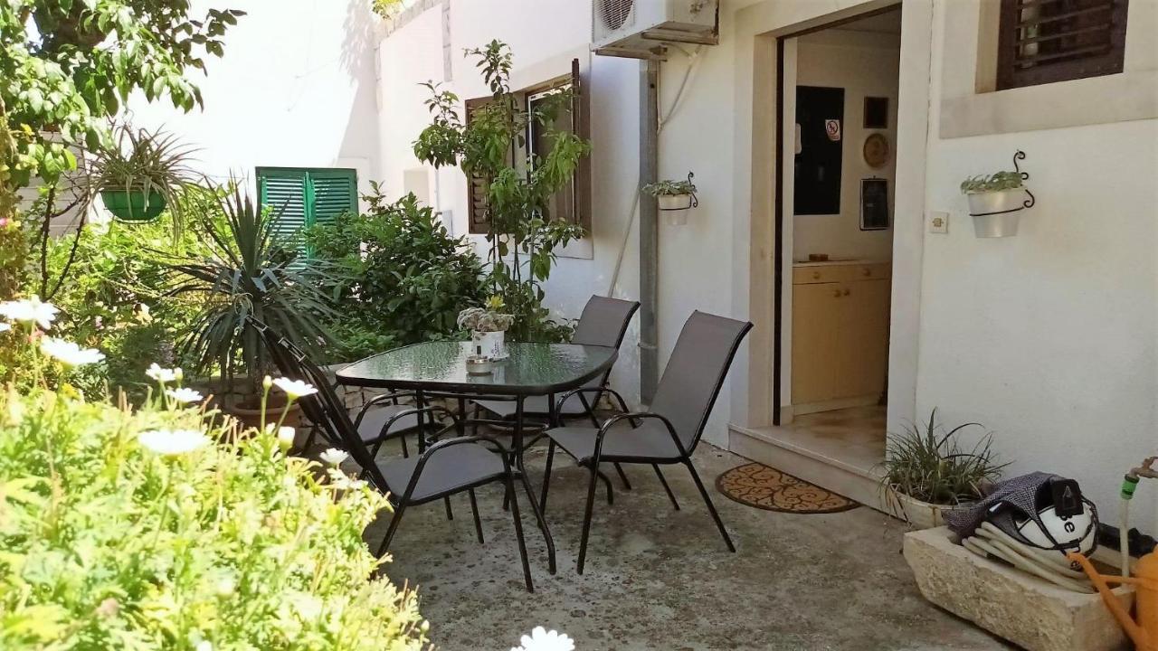 apartmani DIMIĆ Supetar Bagian luar foto